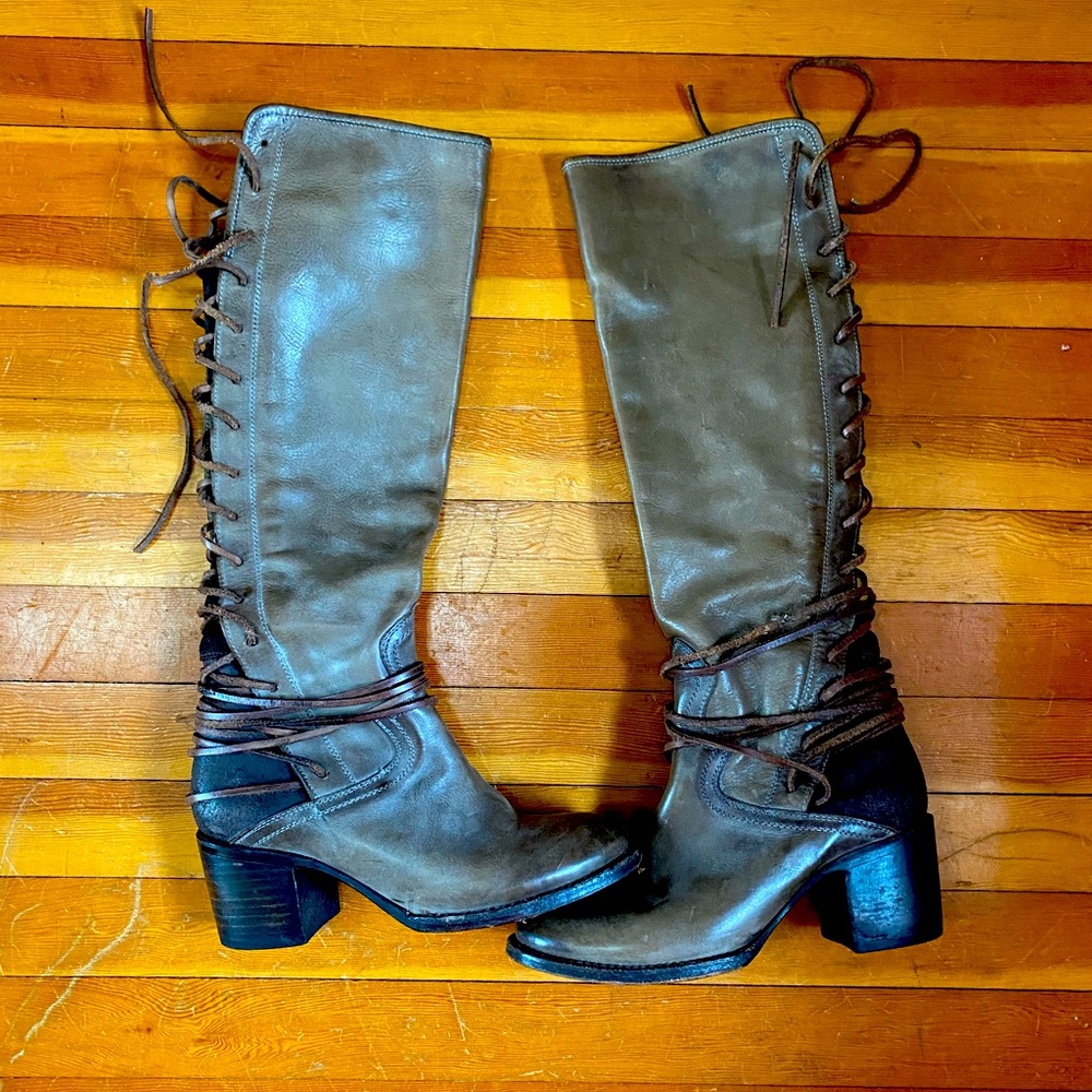 Freebird Coal boot size 8